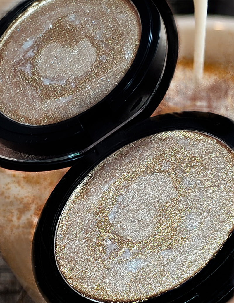 Limited Edition CHAI-LATTE Baked Highlighter